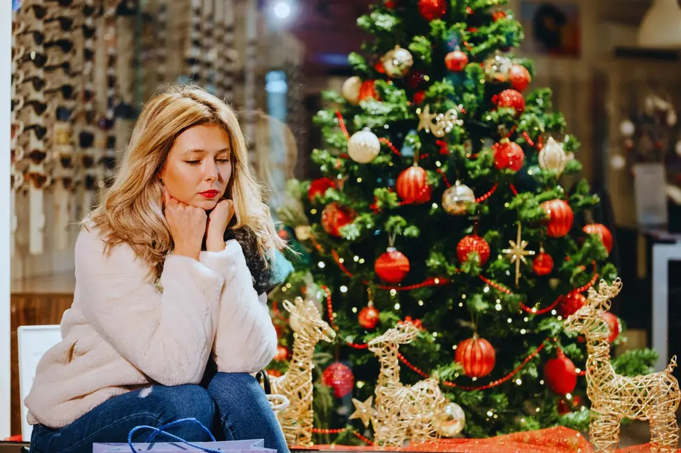 New Yorkers Living Paycheck to Paycheck Face Bleak Holiday Season